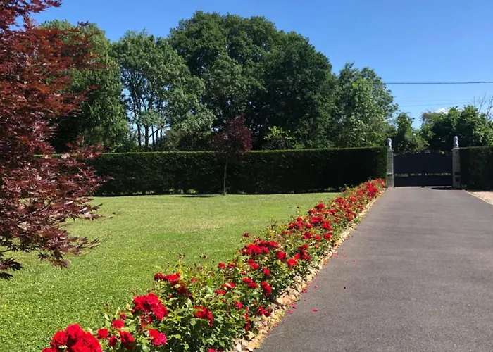 De Charme La Roche Aux Lions Сasa de vacaciones Archigny